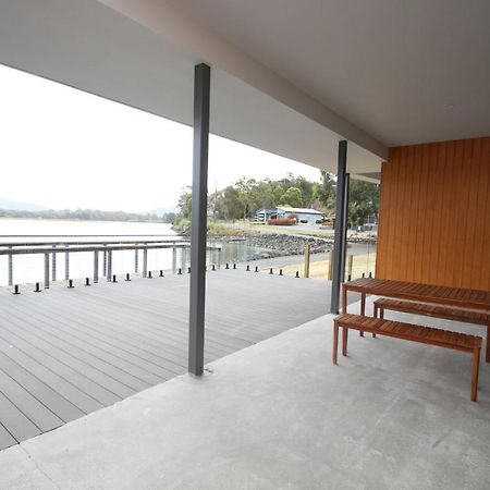Waterfront Apartments Devonport Luaran gambar