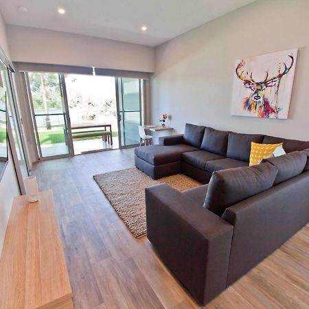 Waterfront Apartments Devonport Luaran gambar