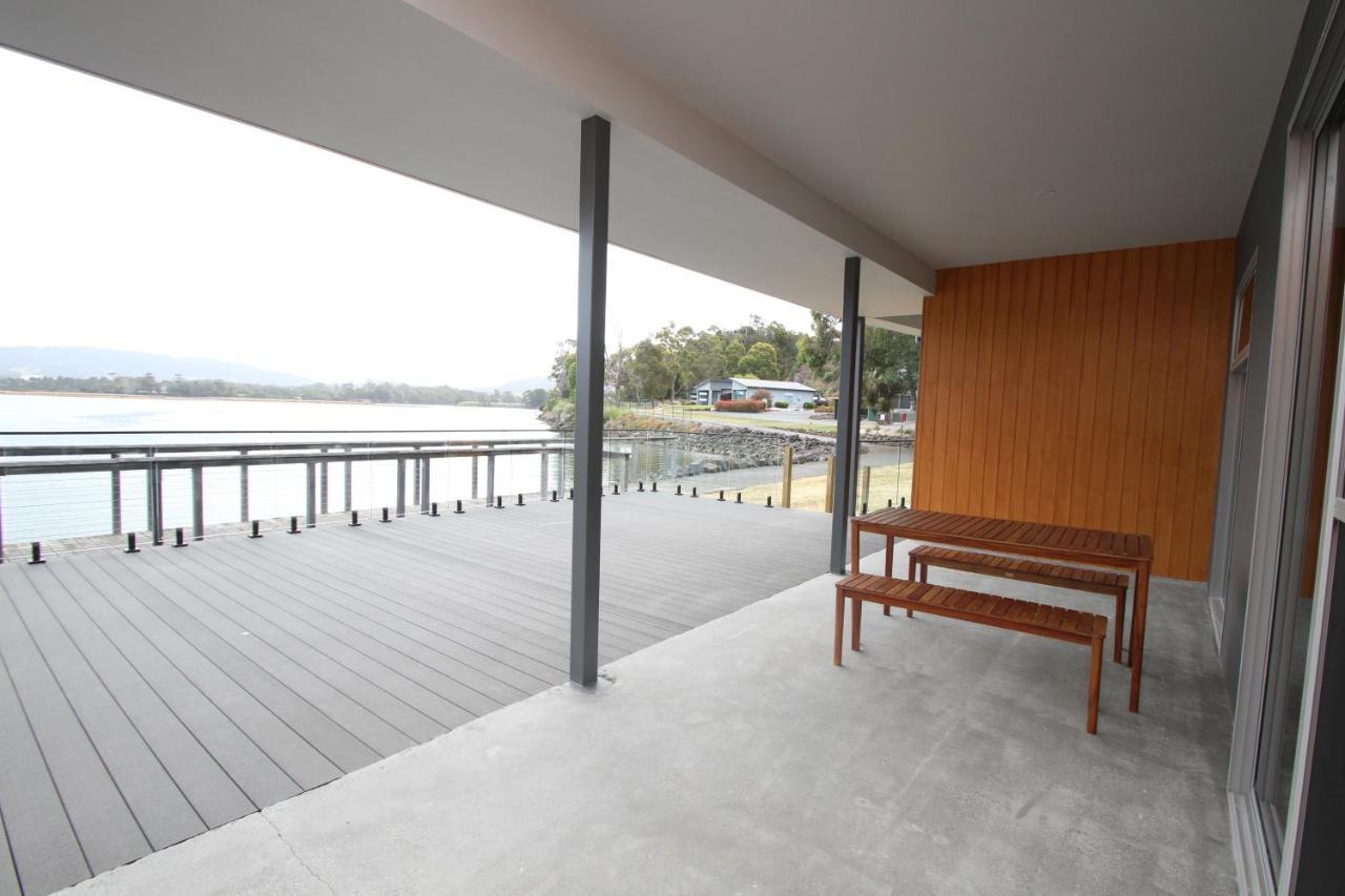 Waterfront Apartments Devonport Luaran gambar