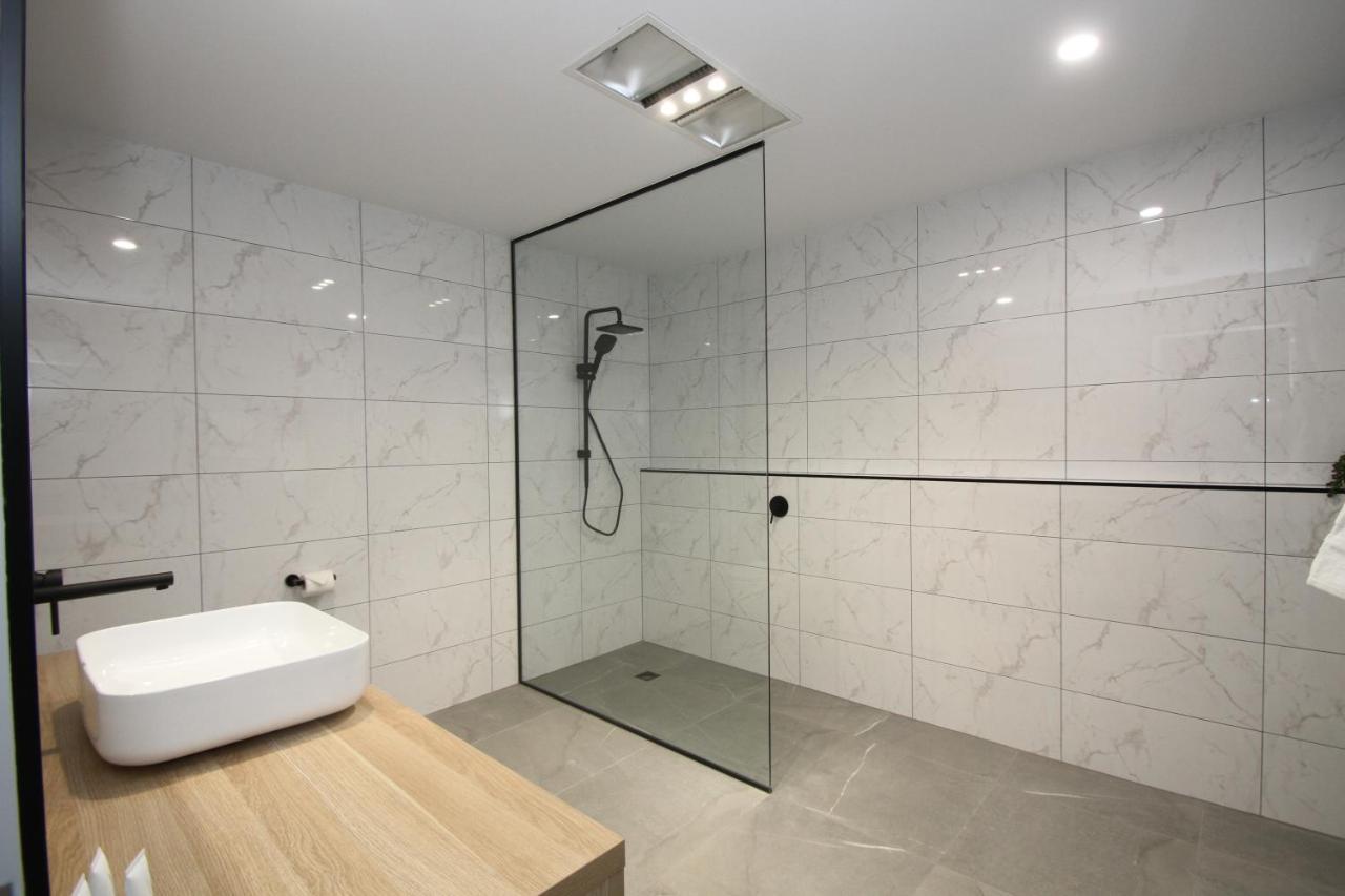 Waterfront Apartments Devonport Luaran gambar