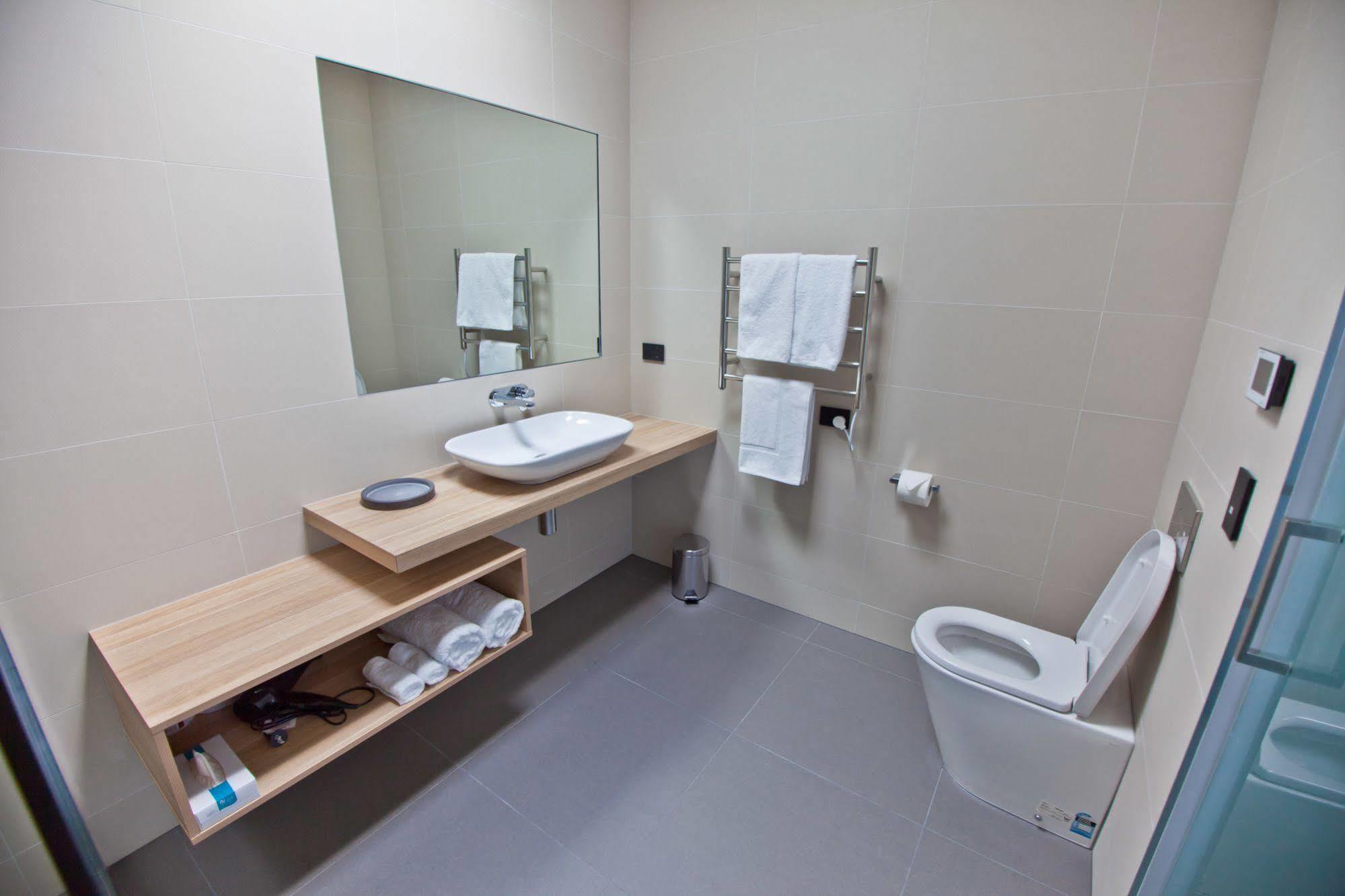 Waterfront Apartments Devonport Luaran gambar