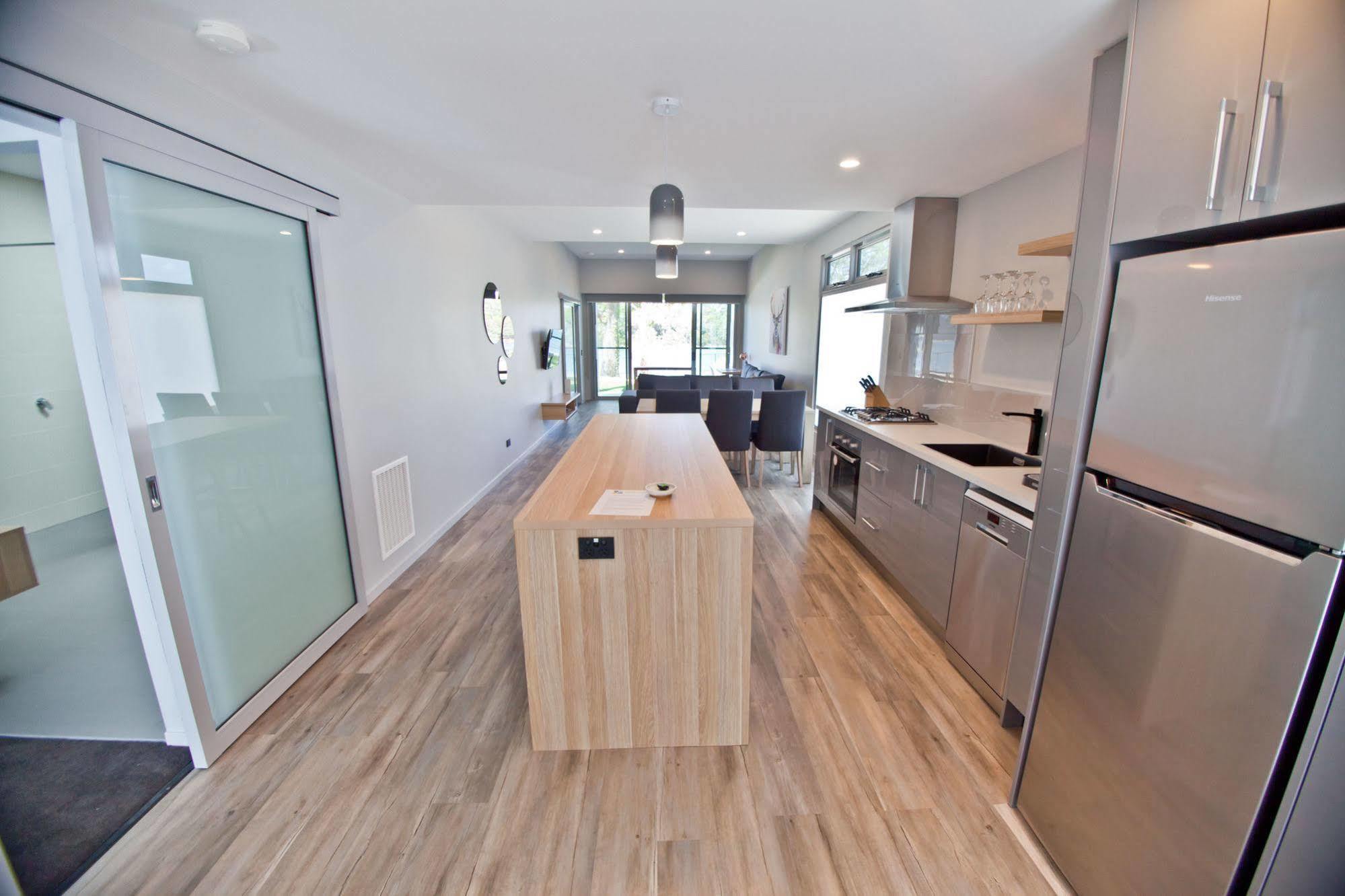 Waterfront Apartments Devonport Luaran gambar